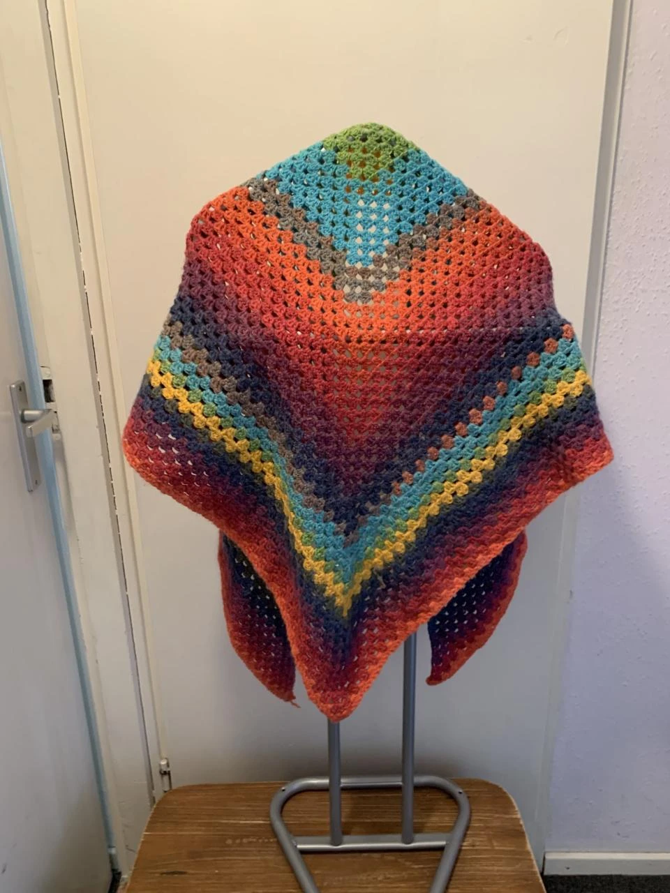 Meerkleurige handgemaakte omslagdoek. – photo 2